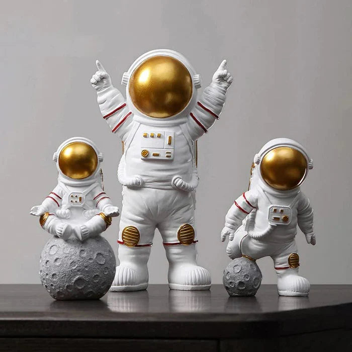 Astronaut Moon Spaceman Figure