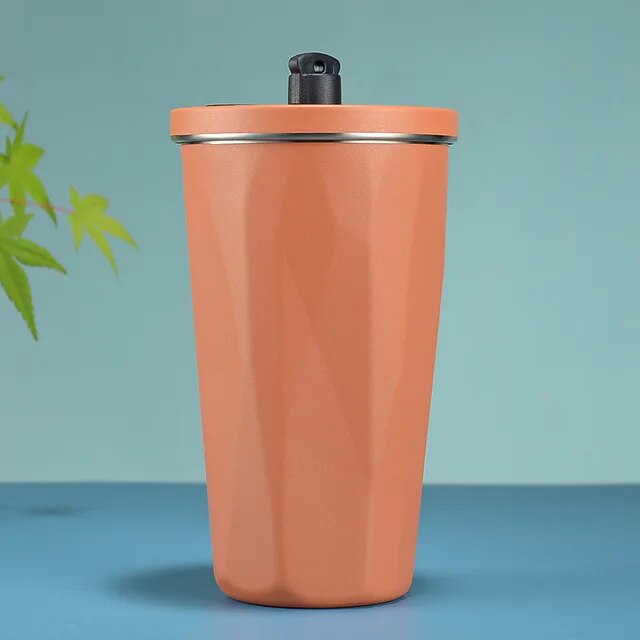 Diamond Cut Tumbler With Straw